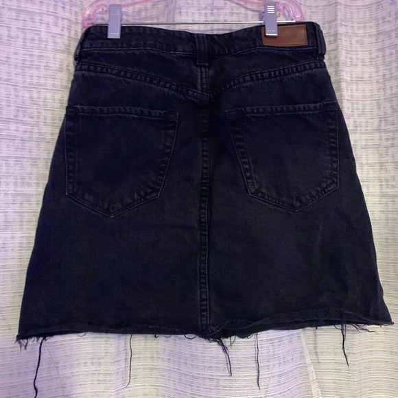 Black Hollister skirt - Picture 3 of 3